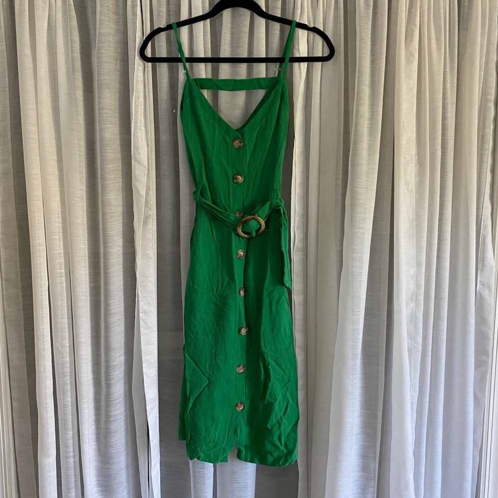 NWT Green Buttoned Dress with Belt